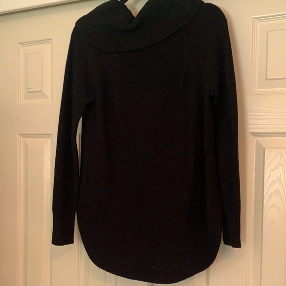 Anthropology turtleneck sweater size M - Picture 3 of 6